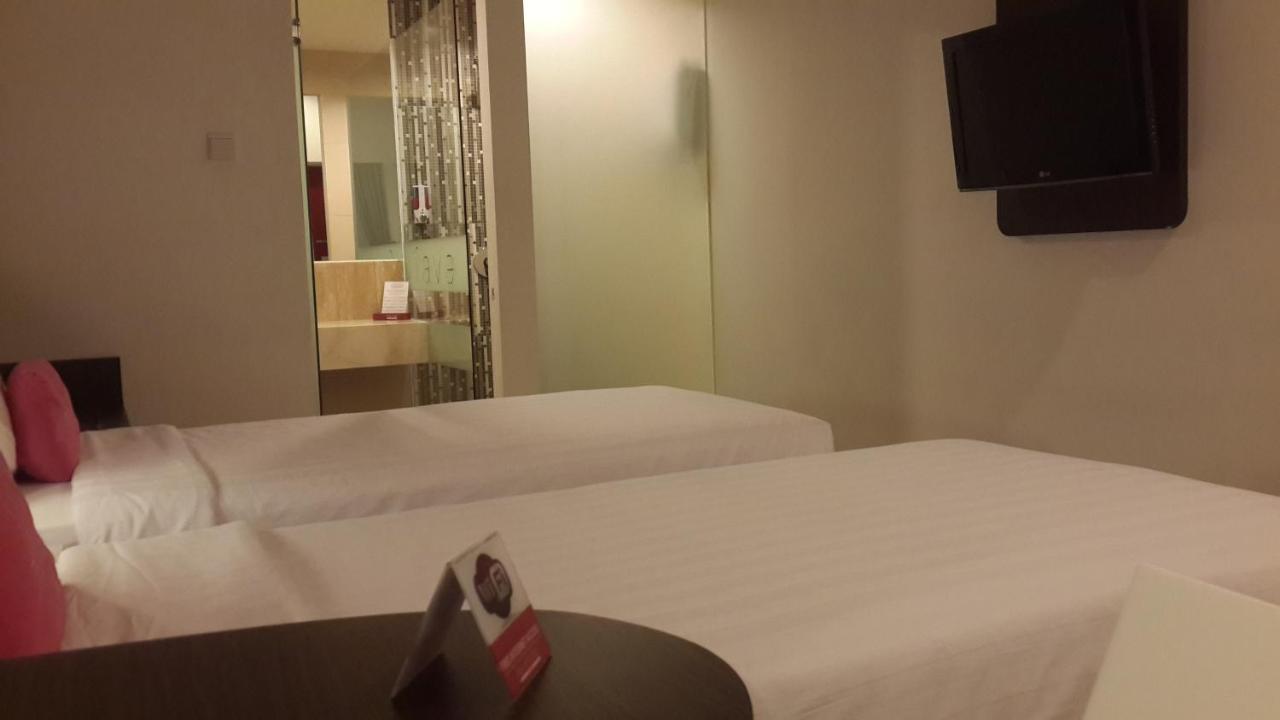 Favehotel Pluit Junction Jakarta Exteriör bild