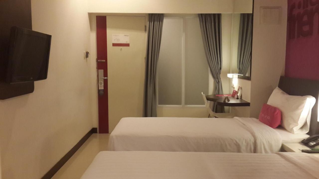 Favehotel Pluit Junction Jakarta Exteriör bild