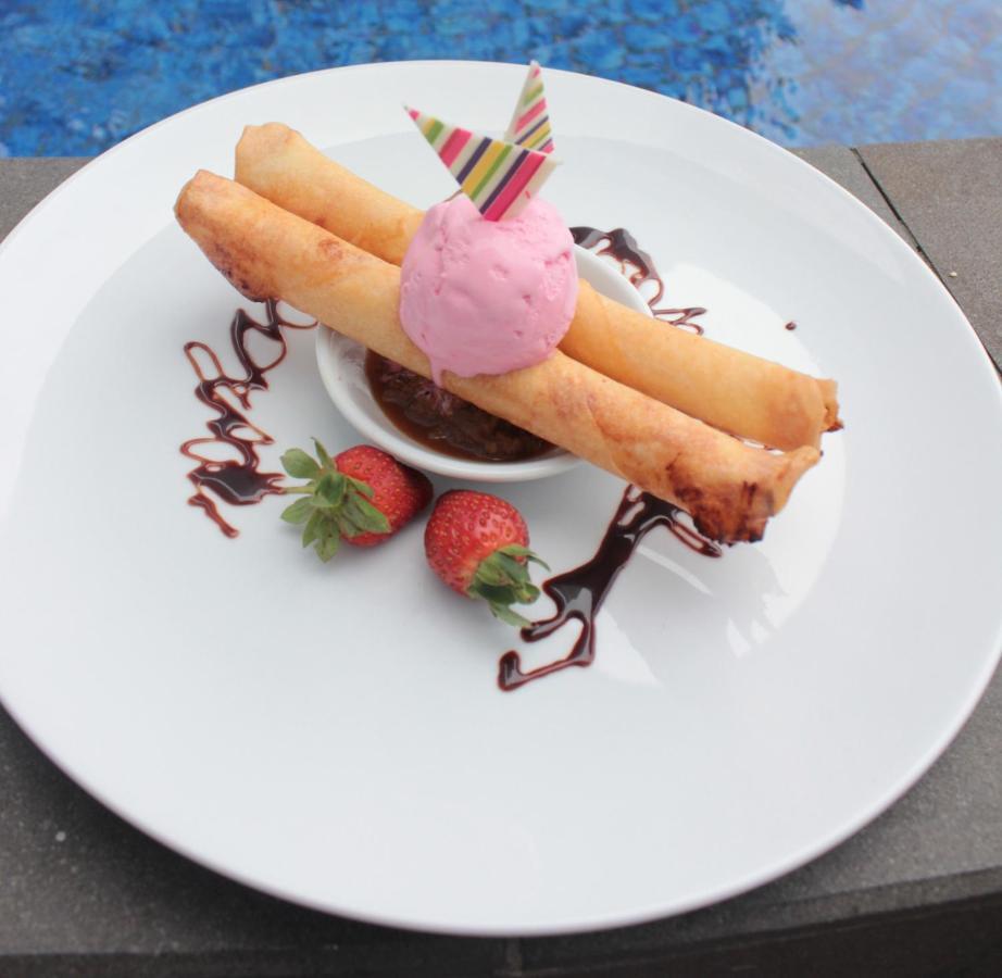 Favehotel Pluit Junction Jakarta Exteriör bild