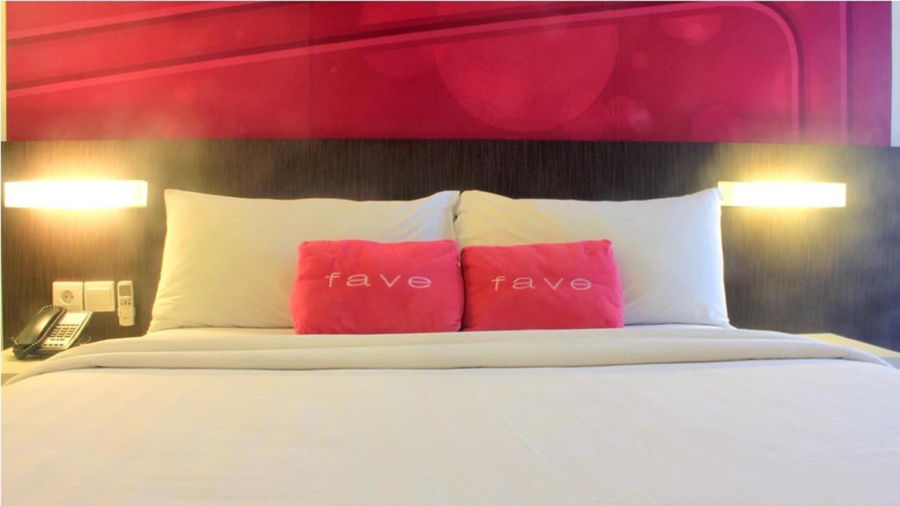 Favehotel Pluit Junction Jakarta Exteriör bild