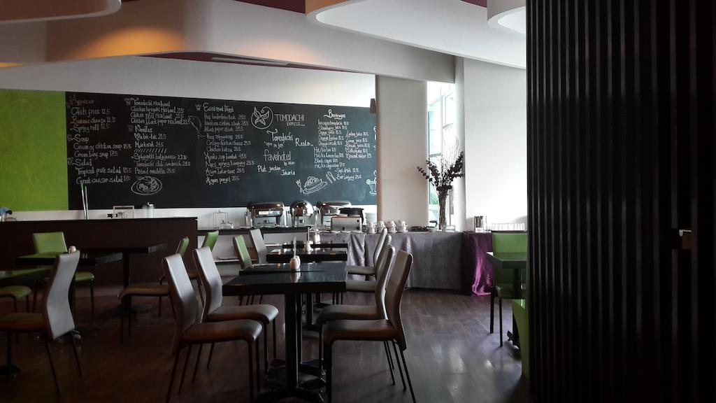 Favehotel Pluit Junction Jakarta Exteriör bild
