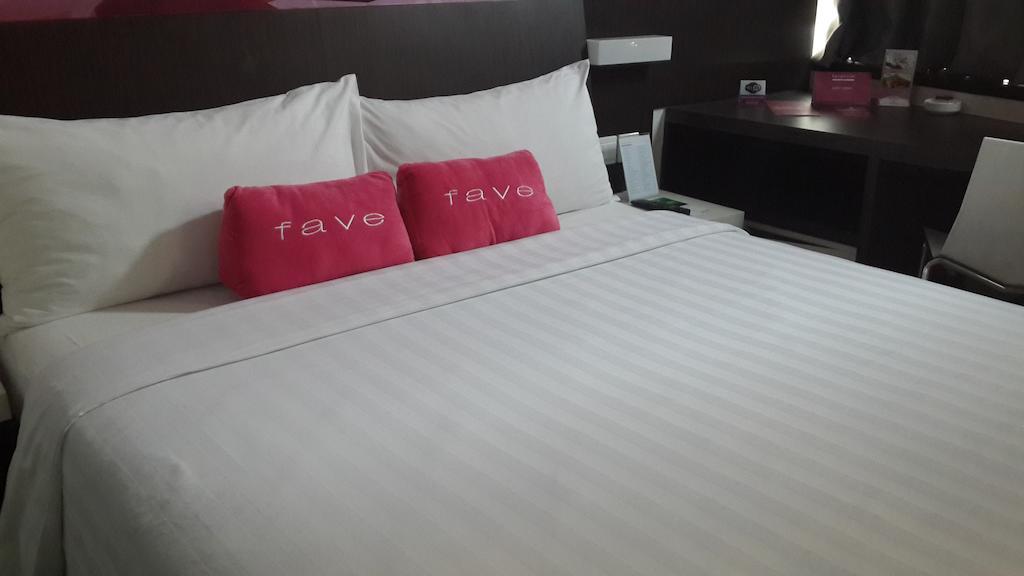 Favehotel Pluit Junction Jakarta Exteriör bild
