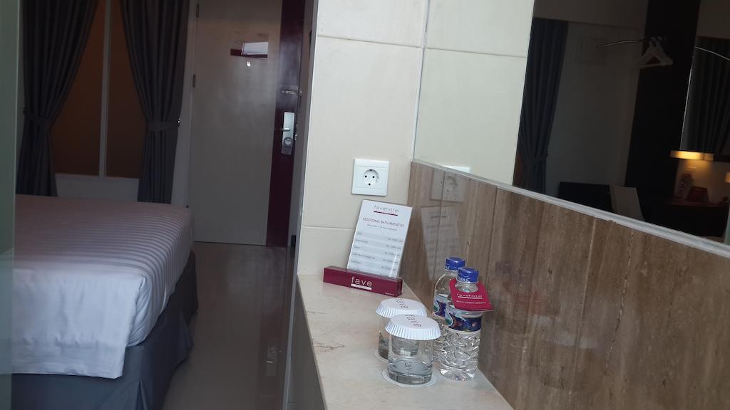 Favehotel Pluit Junction Jakarta Exteriör bild