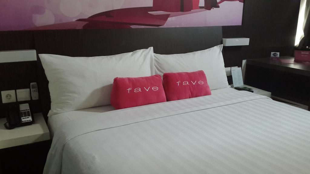 Favehotel Pluit Junction Jakarta Exteriör bild