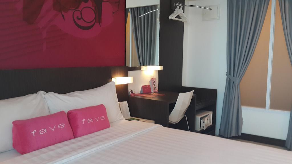 Favehotel Pluit Junction Jakarta Exteriör bild