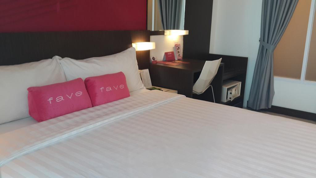 Favehotel Pluit Junction Jakarta Exteriör bild