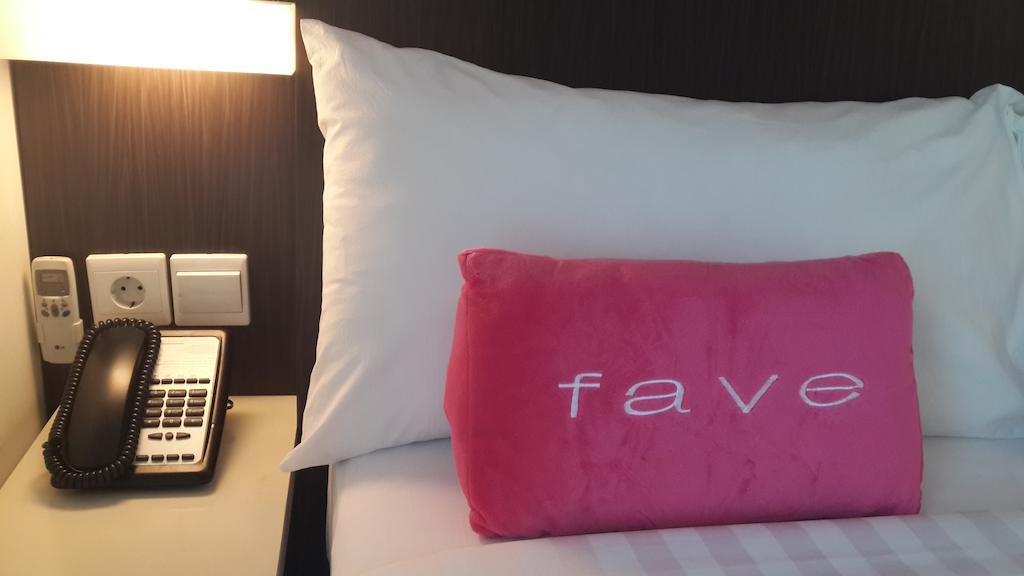 Favehotel Pluit Junction Jakarta Exteriör bild
