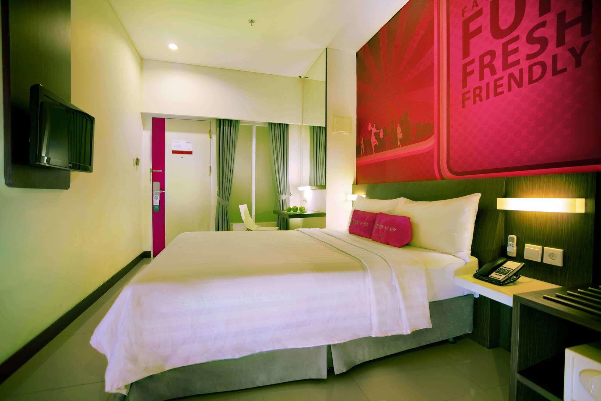 Favehotel Pluit Junction Jakarta Exteriör bild