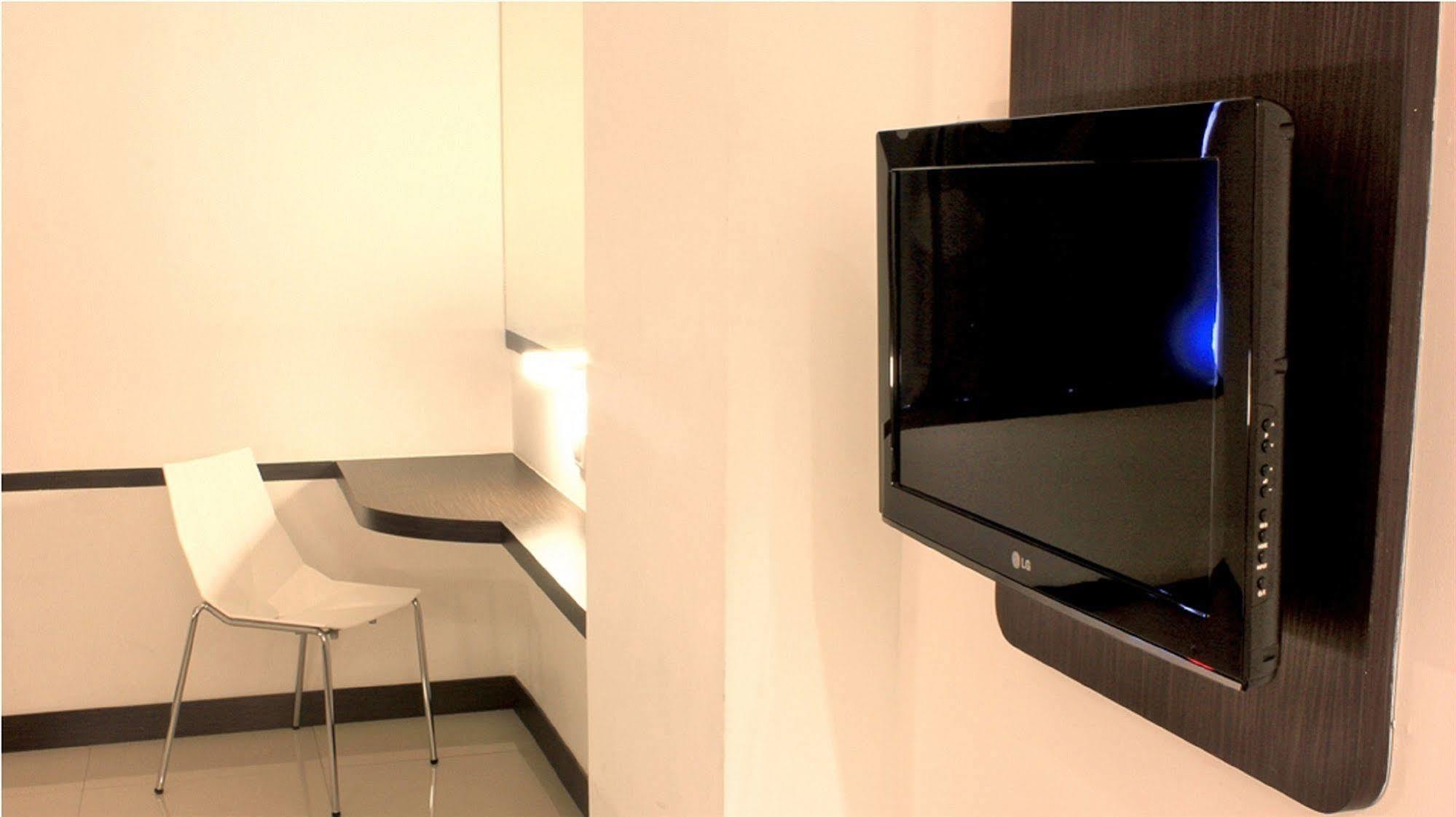 Favehotel Pluit Junction Jakarta Exteriör bild